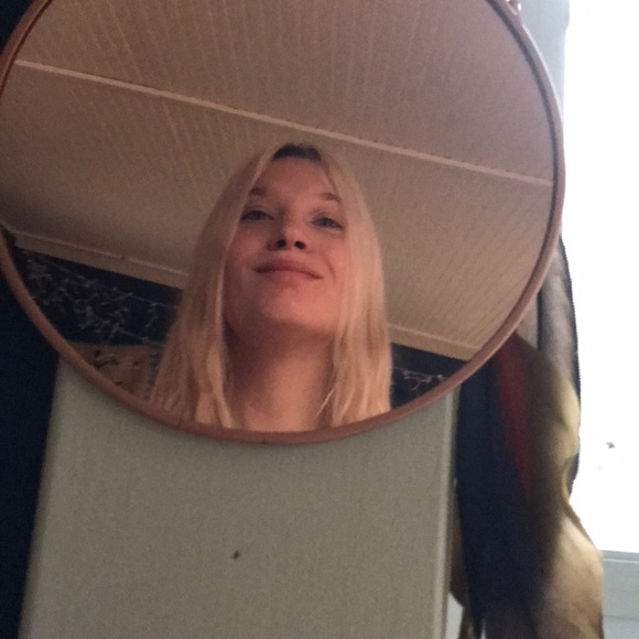 Meet your Posher, Alana - Picture 4 of 4